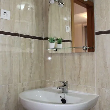 Pasaje Olletas Nº 3, Bajo E Appartement